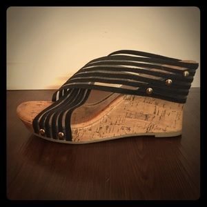 Cork & black wedges
